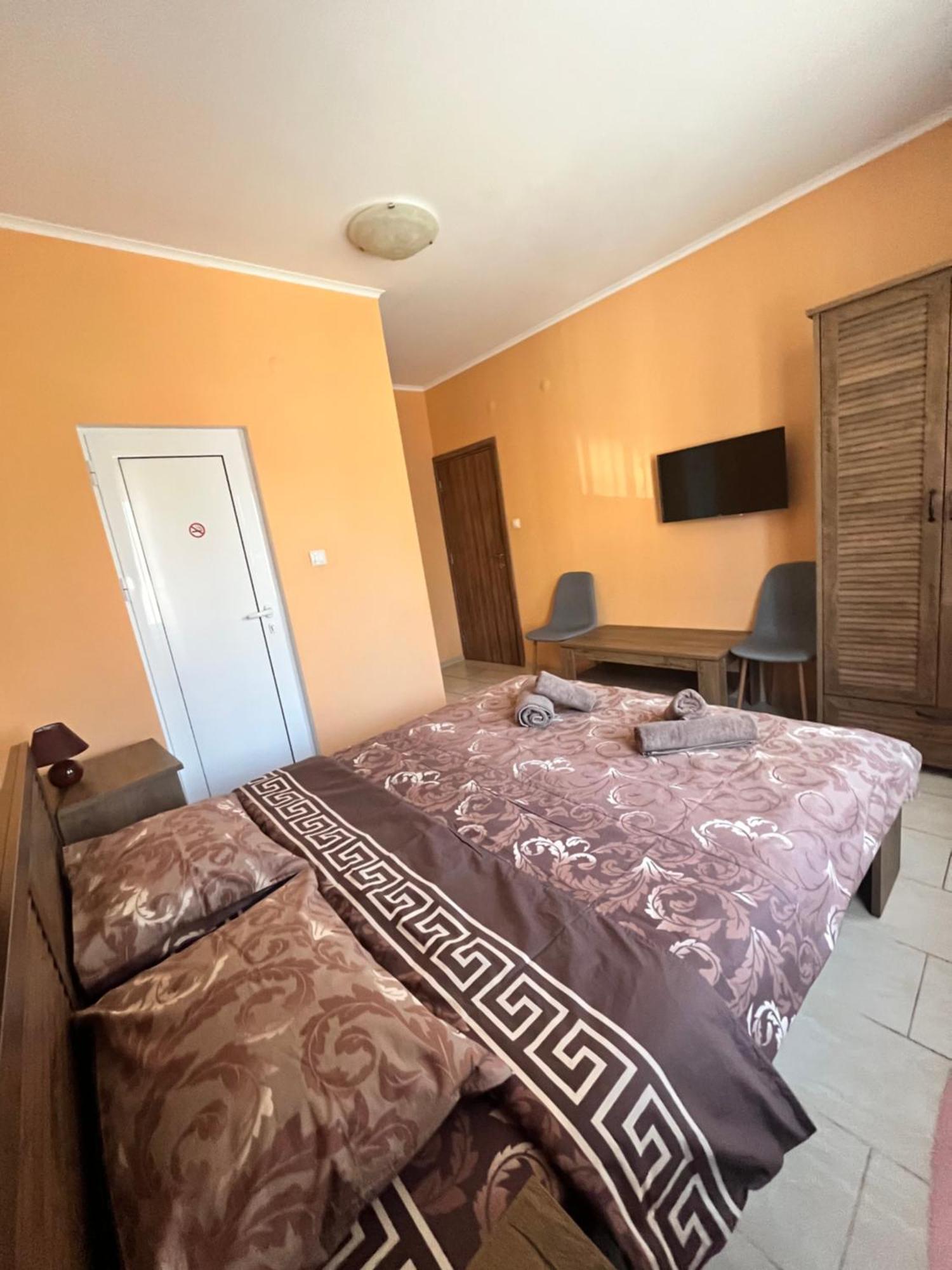 Guesthouse Zornitsa Hisarya Exterior photo