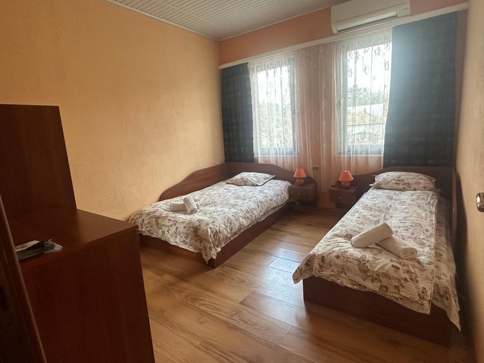 Guesthouse Zornitsa Hisarya Exterior photo